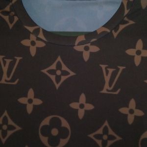 Long sleeves over the knee big print dress NWOT